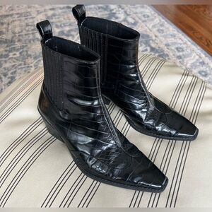 Square toe Zara black ankle boots